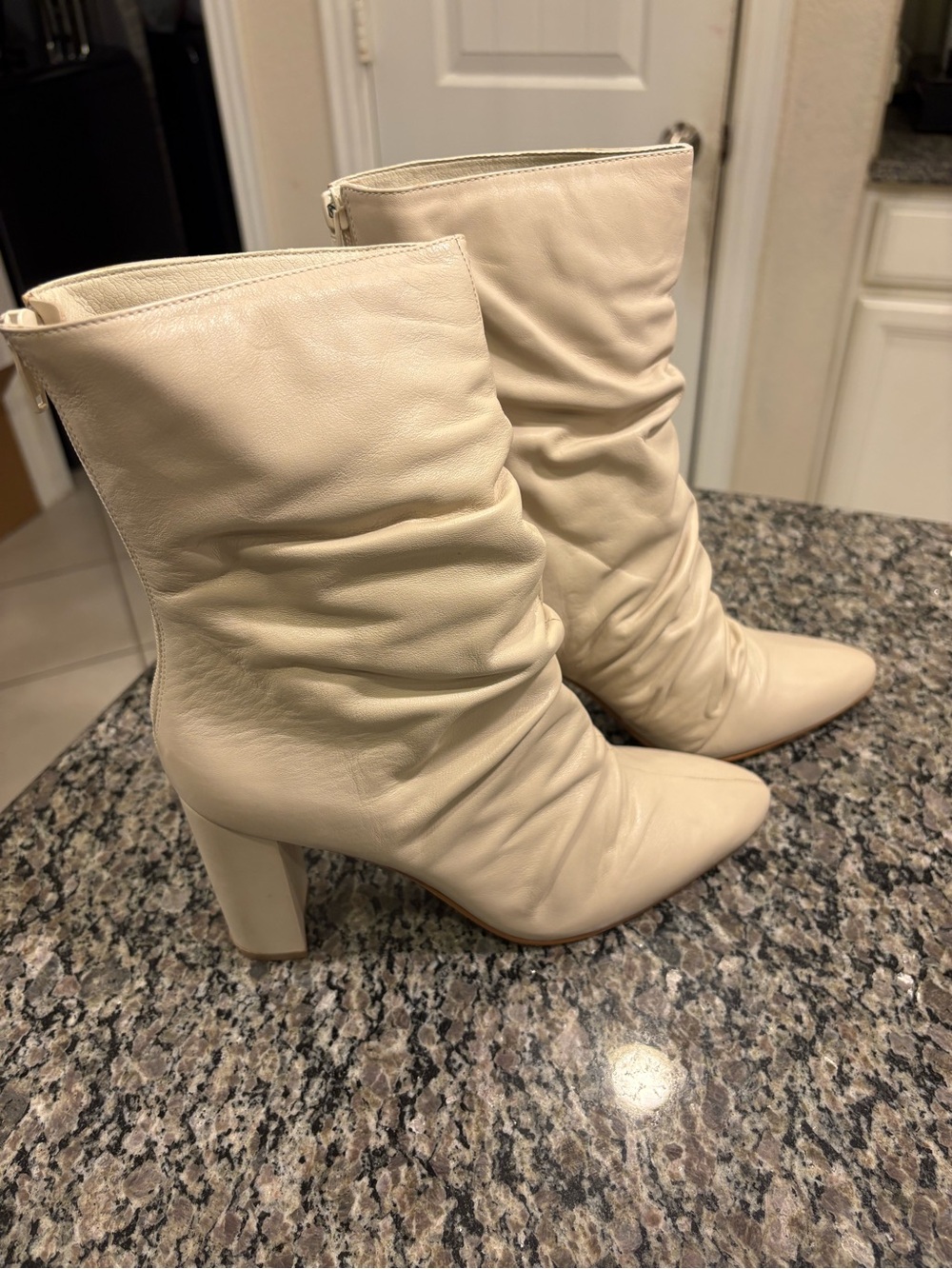 Matisse Colette Ruched Booties - Picture 3 of 9
